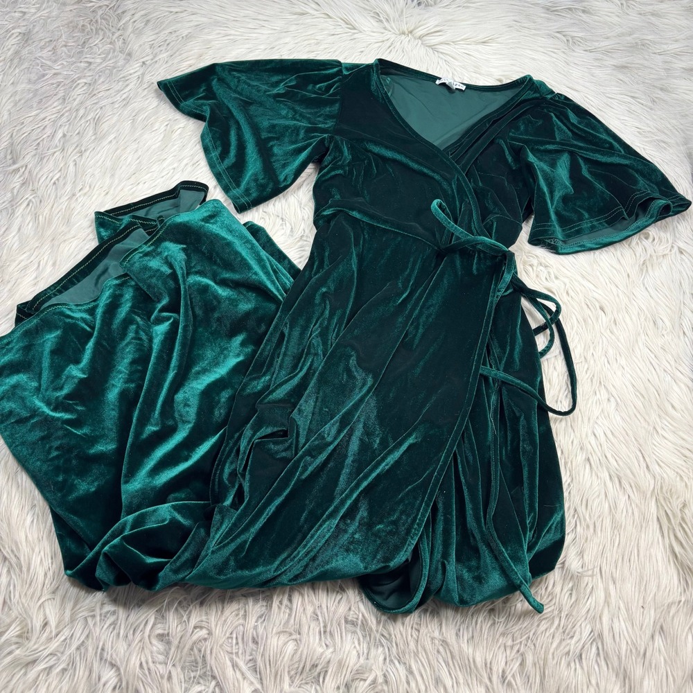 Baltic Born Women's XL Meghan Green Velvet Wrap Maxi Dress Romantic Renaissance